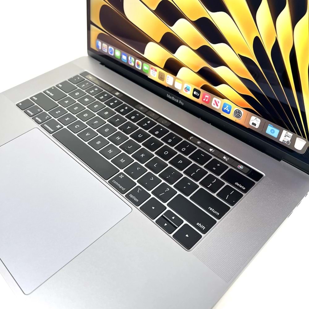 APPLE MACBOOK PRO A1990 EMC 3215 INTEL CORE İ7-8750H 15.4