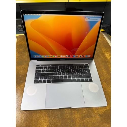 Apple MacBook Pro A1707 Intel i7-6920HQ 16 RAM 500 SSD MacOS (4GB Ekran Kartlı) 15.4